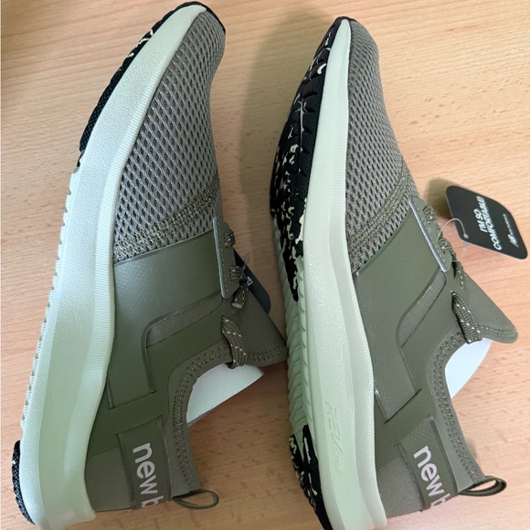 NWT New Balance Sport Green Nergize Sneakers - Picture 6 of 7